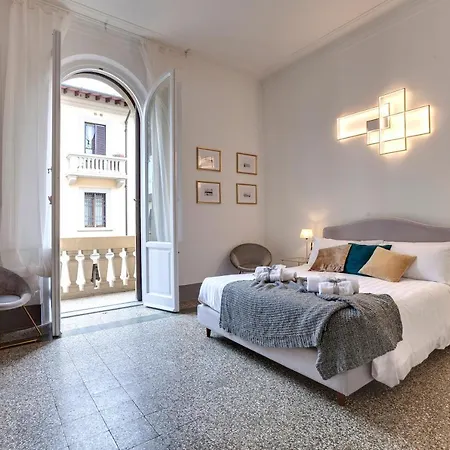 Magenta Apartment By Mamo Florencia Exterior foto